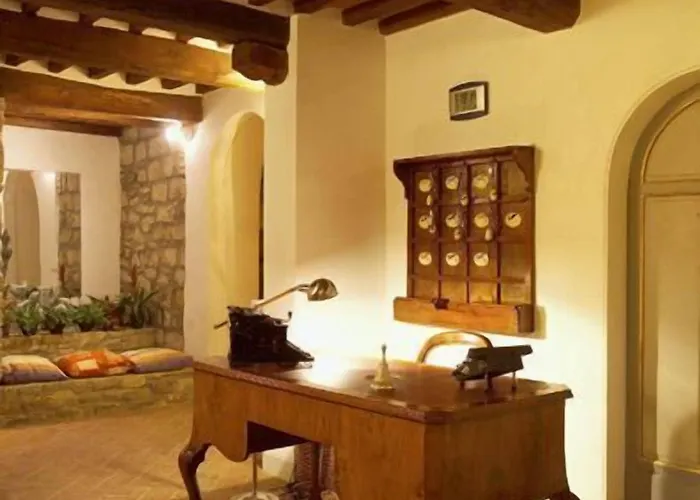 La Locanda Del Borgo 4* Pietralunga (Umbria)