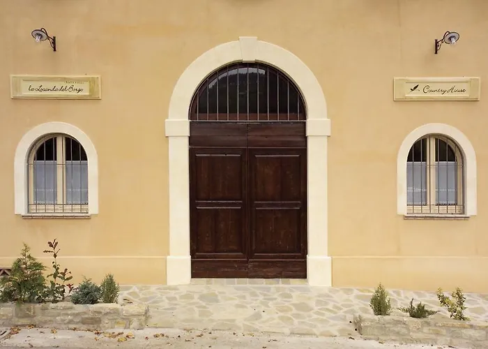 La Locanda Del Borgo 4* Pietralunga (Umbria)